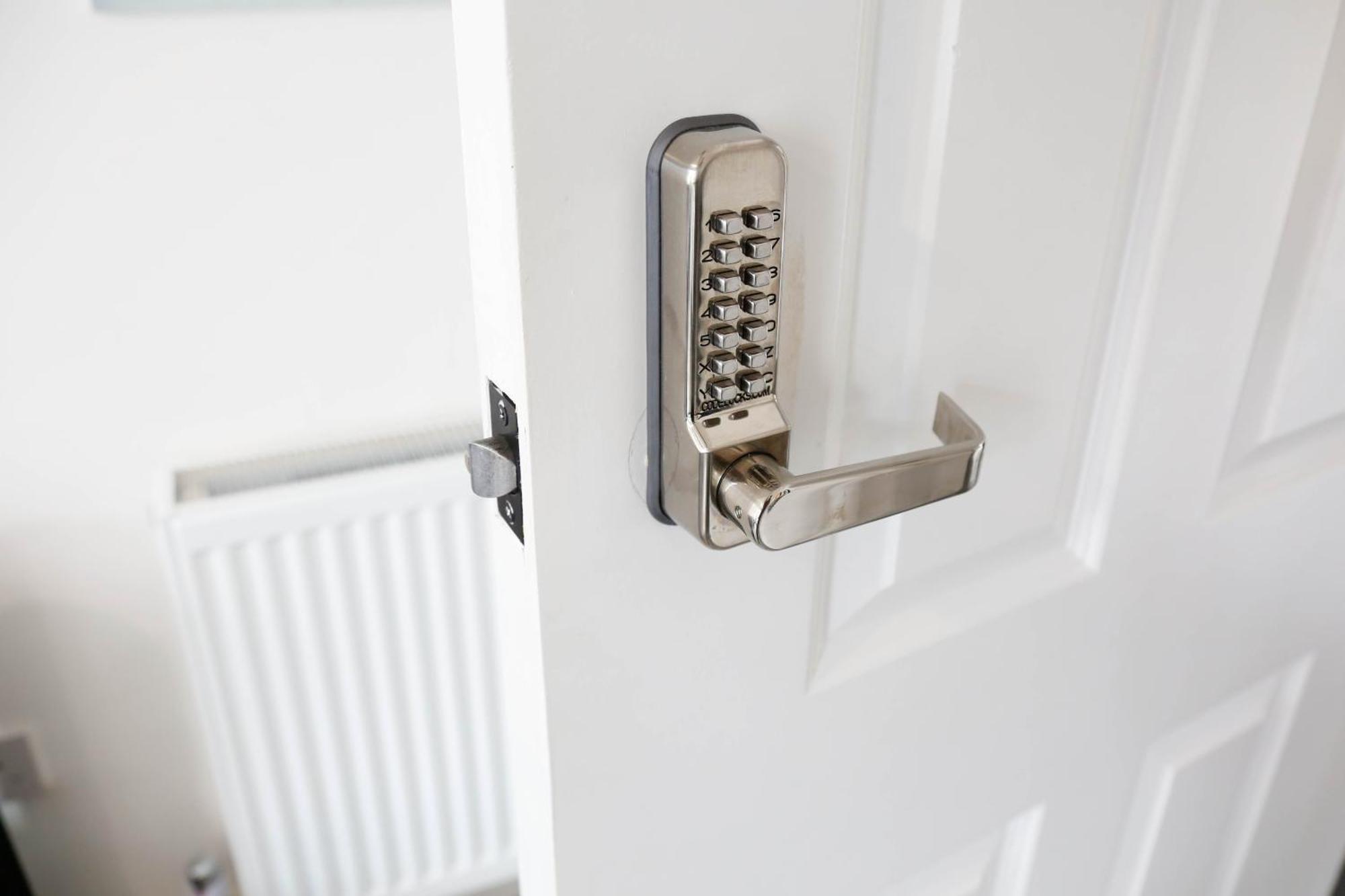 Luxury Rooms In Camden Town Near Shops, Cafes, Bars & Metro With Shared Bathrooms London Exteriör bild
